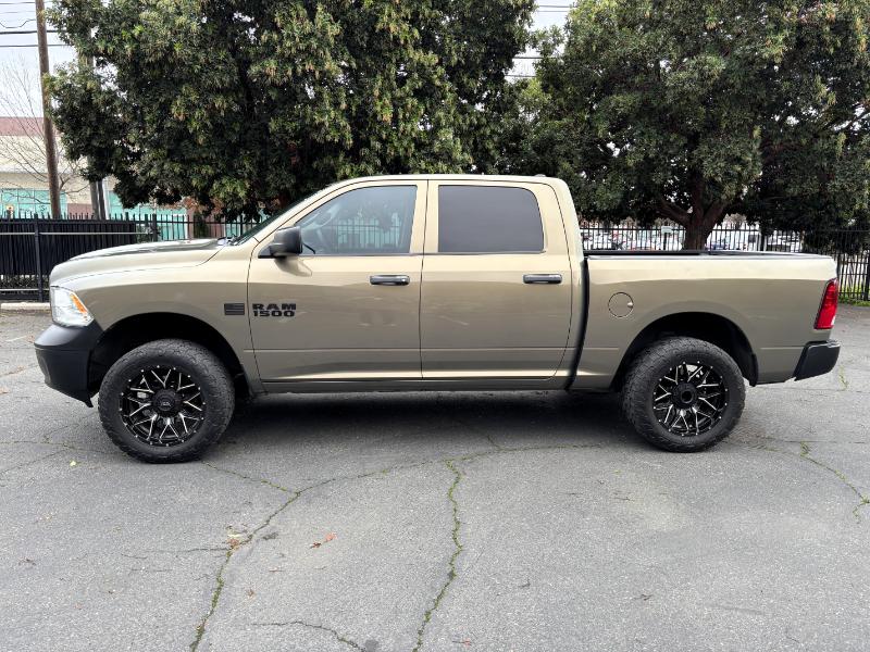 RAM 1500 Tradesman Crew Cab 4WD 2014