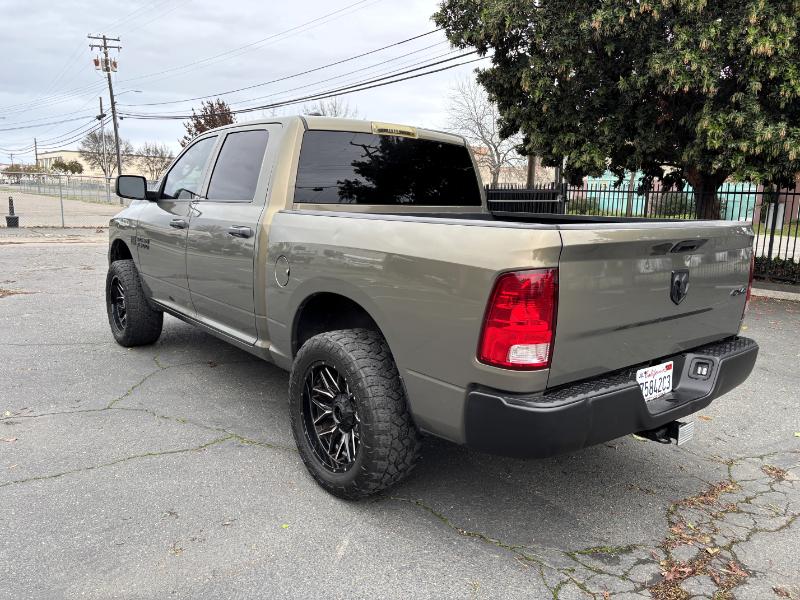 RAM 1500 Tradesman Crew Cab 4WD 2014