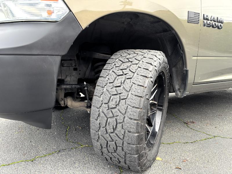 RAM 1500 Tradesman Crew Cab 4WD 2014