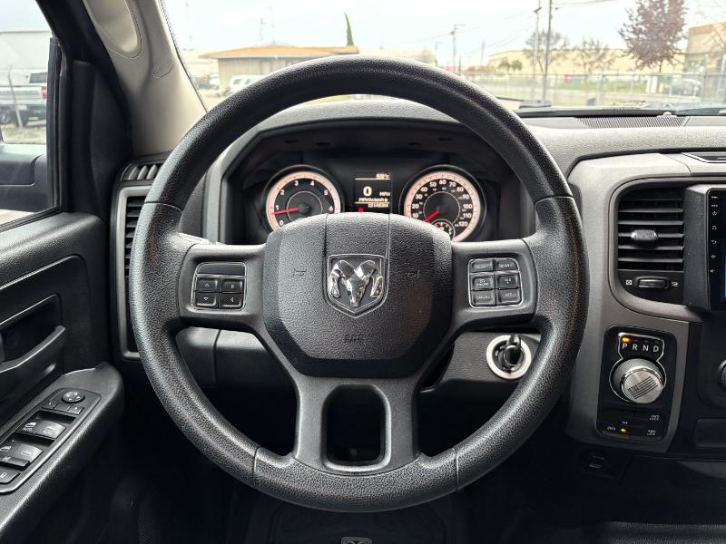 RAM 1500 Tradesman Crew Cab 4WD 2014