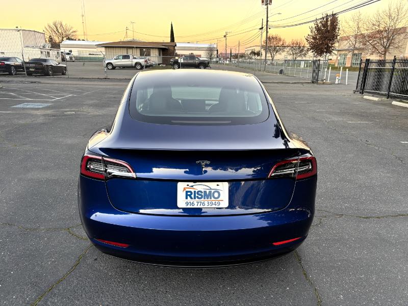 Tesla Model 3 Standard Range RWD 2023
