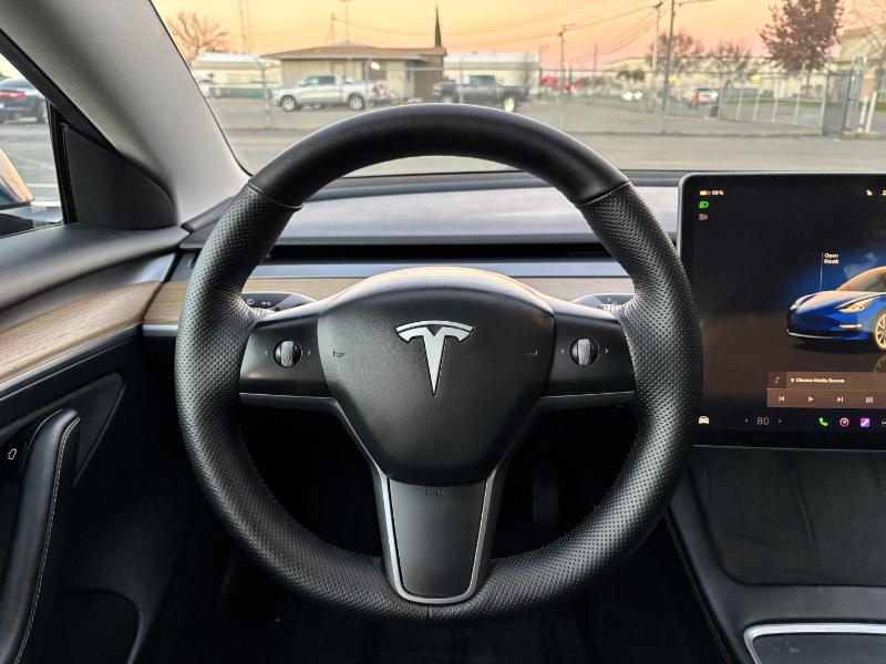 Tesla Model 3 Standard Range RWD 2023