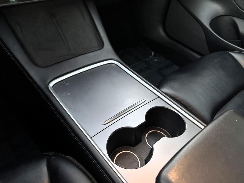 Tesla Model 3 Standard Range RWD 2023