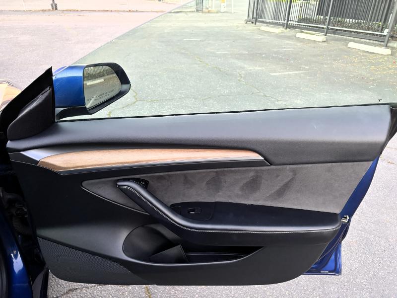 Tesla Model 3 Standard Range RWD 2023