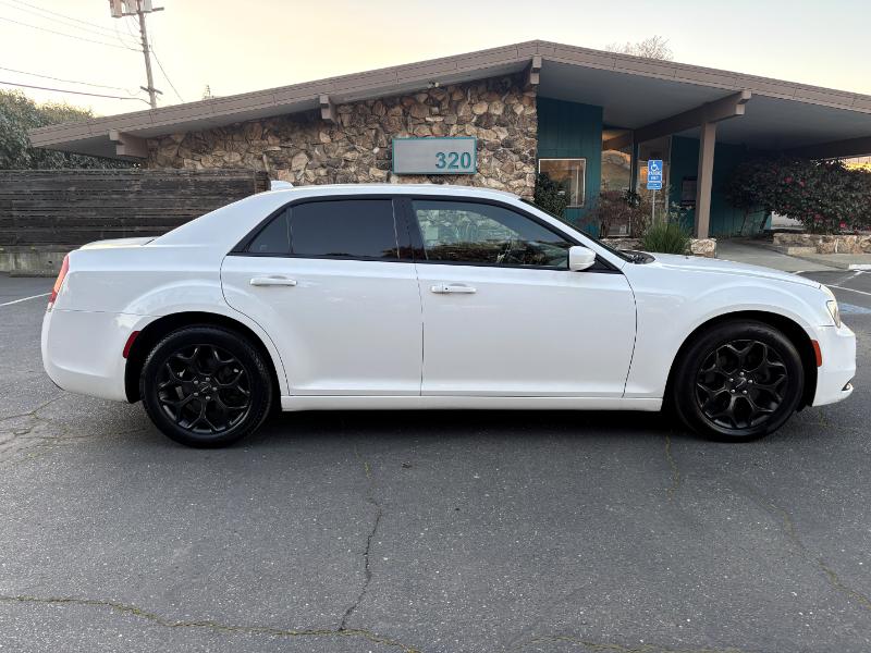 Chrysler 300 S V6 AWD 2019