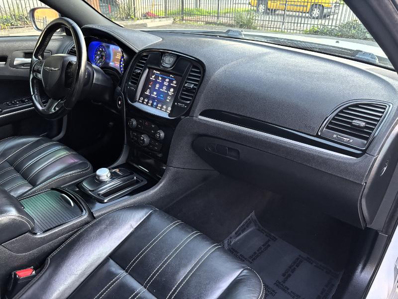 Chrysler 300 S V6 AWD 2019