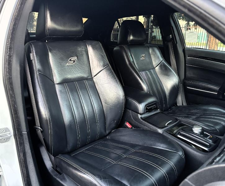 Chrysler 300 S V6 AWD 2019