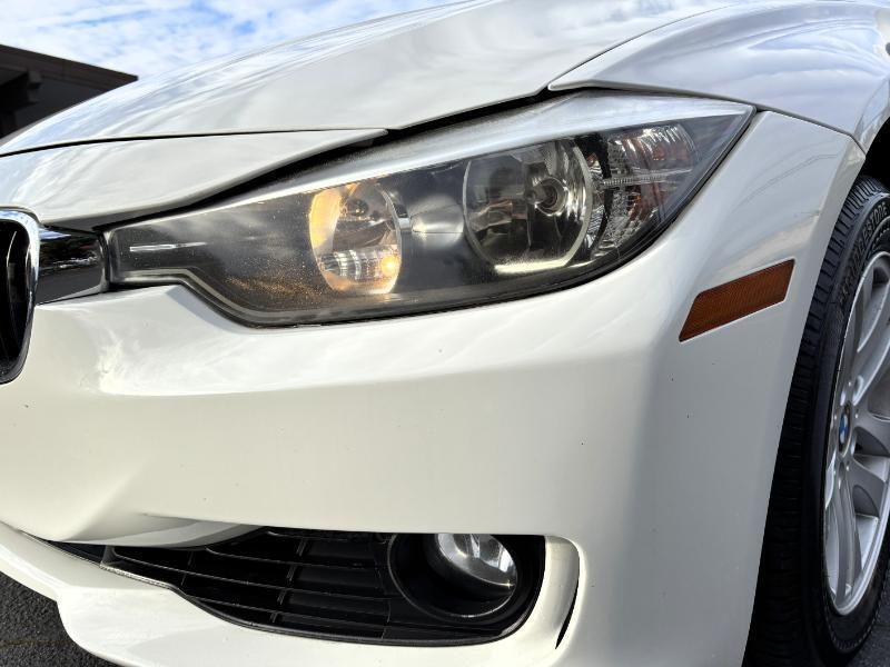 BMW 3-Series 328i xDrive Sedan 2013