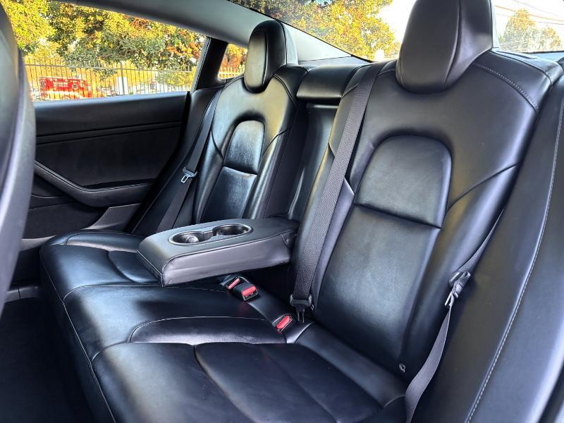 Tesla Model 3 Standard Range RWD 2022