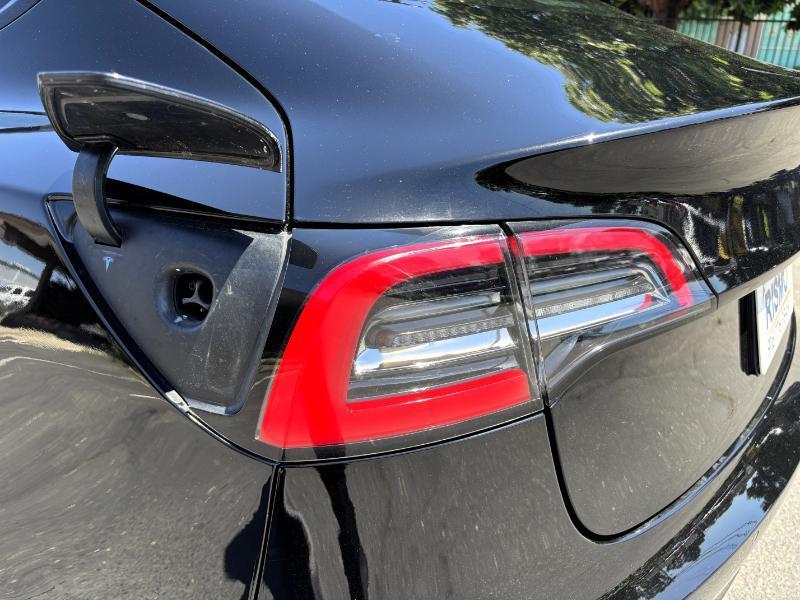 Tesla Model 3 Standard Range RWD 2022