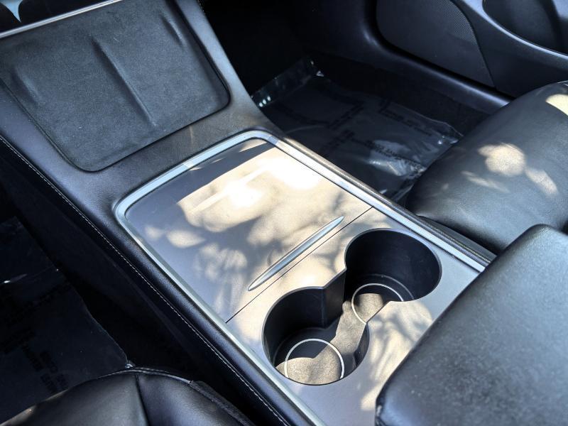 Tesla Model 3 Standard Range RWD 2022