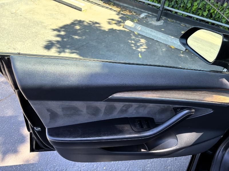 Tesla Model 3 Standard Range RWD 2022