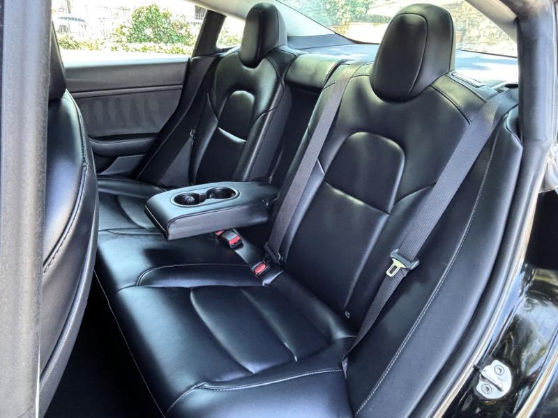 Tesla Model 3 Standard Range RWD 2022