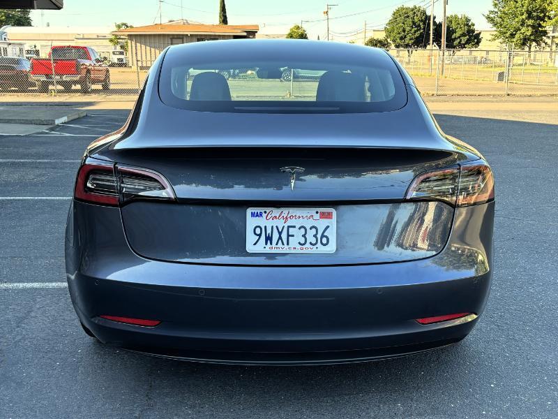 Tesla Model 3 Standard Range RWD 2022