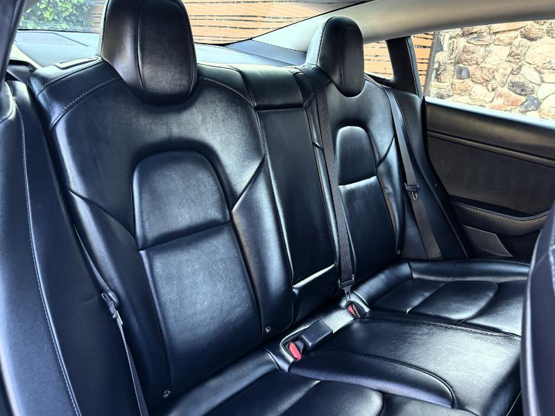Tesla Model 3 Standard Range RWD 2022