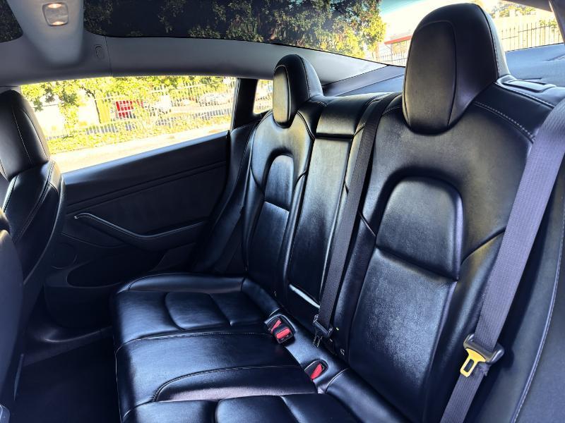 Tesla Model 3 Standard Range RWD 2022