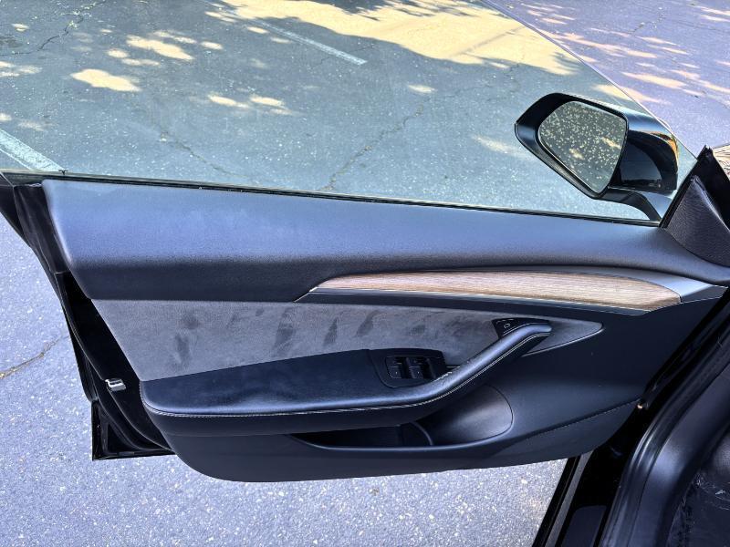 Tesla Model 3 Standard Range RWD 2022