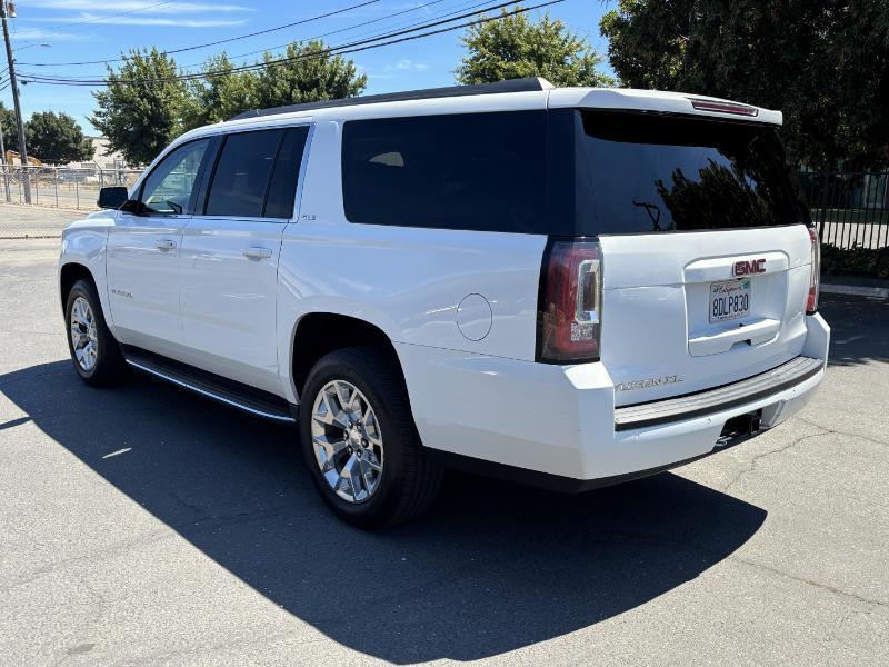 2018 GMC Yukon XL SLE - Photo 6