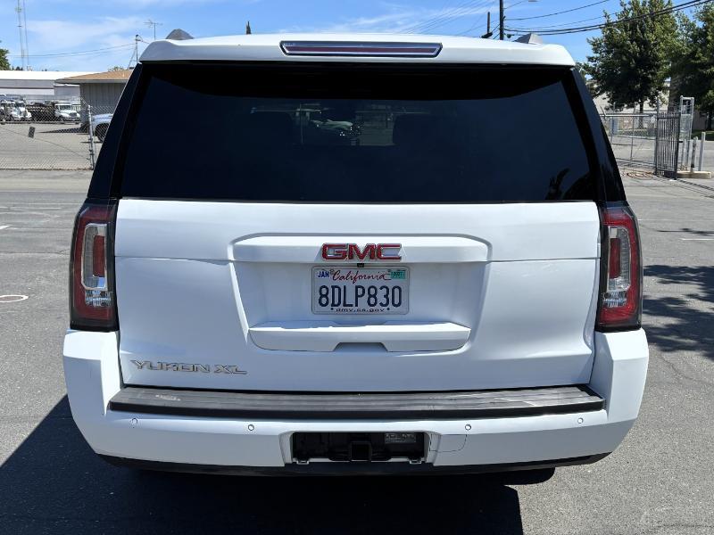 2018 GMC Yukon XL SLE - Photo 7