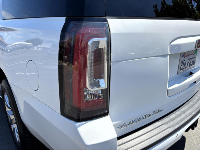 2018 GMC Yukon XL SLE - Photo 11