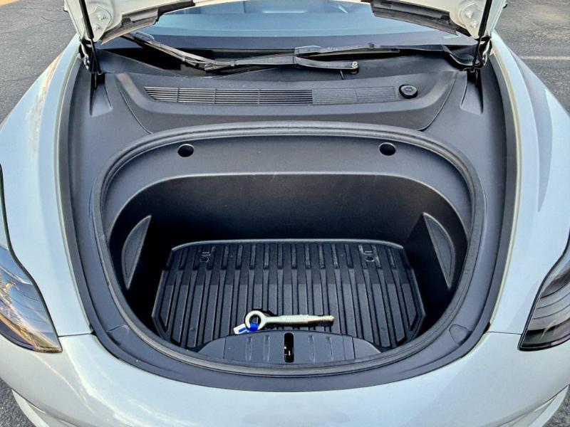 Tesla Model 3 Standard Range RWD 2022