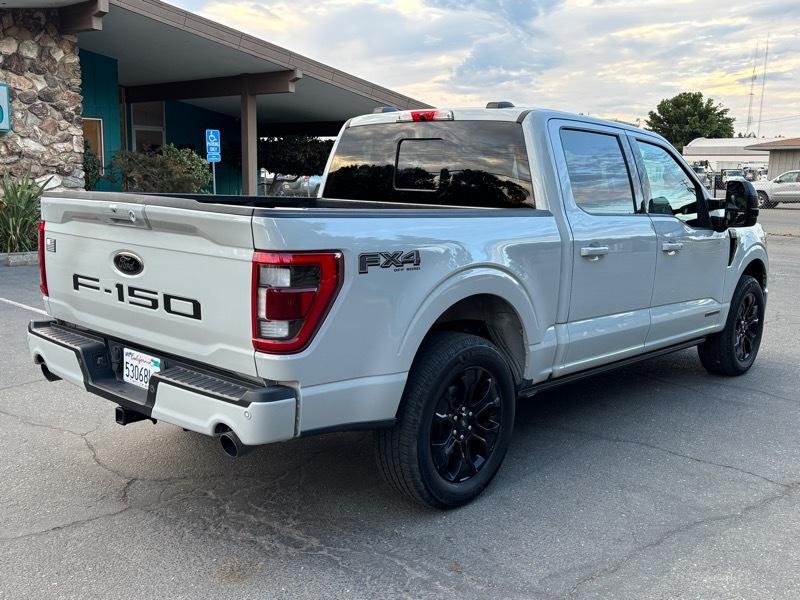 Ford F-150 4WD SuperCab 145" Lariat 2023
