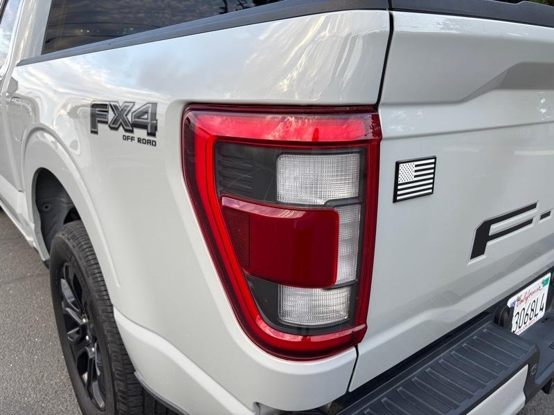 Ford F-150 4WD SuperCab 145" Lariat 2023