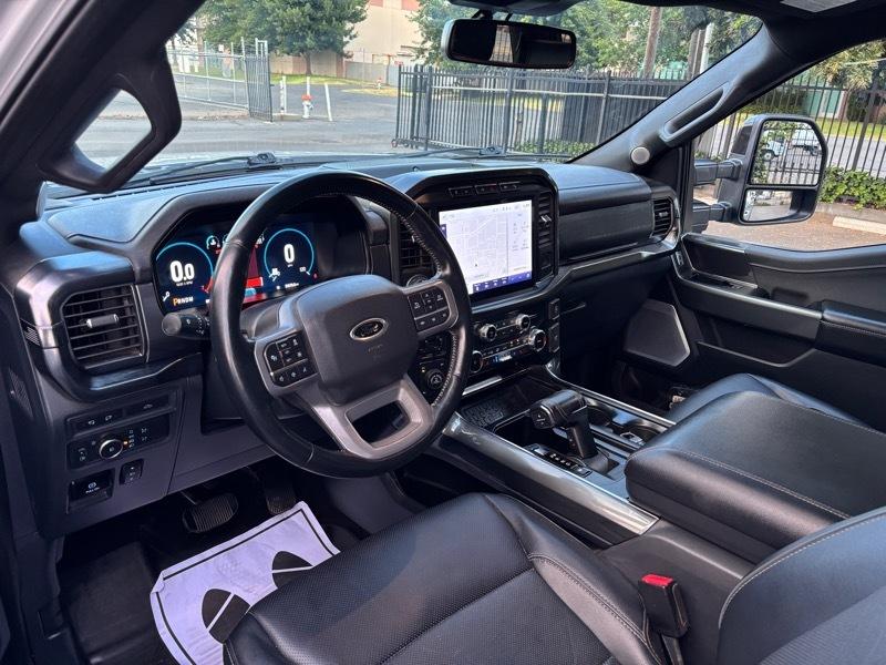 Ford F-150 4WD SuperCab 145" Lariat 2023