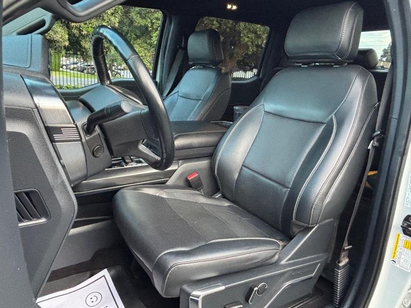 Ford F-150 4WD SuperCab 145" Lariat 2023