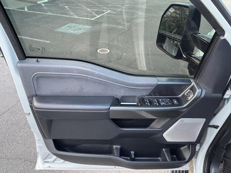 Ford F-150 4WD SuperCab 145" Lariat 2023