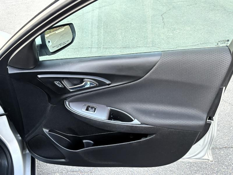 2022 Chevrolet Malibu 1LT - Photo 26