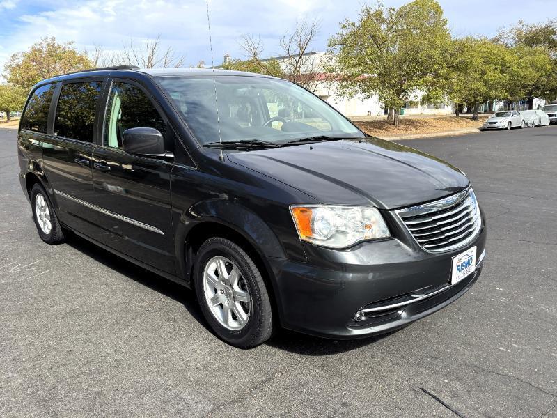 Chrysler Town & Country Touring 2012