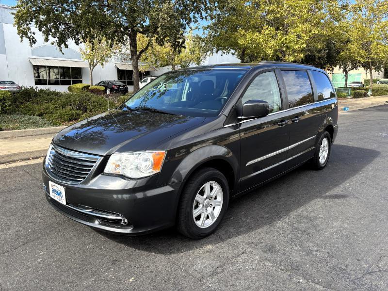 Chrysler Town & Country Touring 2012