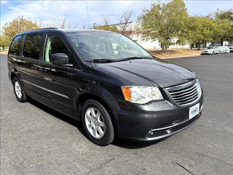 2012 Chrysler Town & Country Touring
