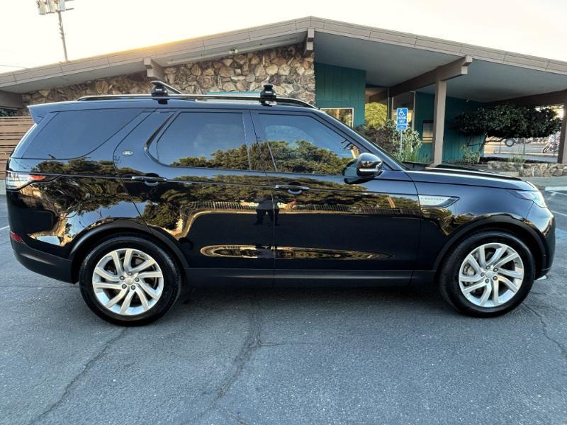 Land Rover Discovery SE 2020
