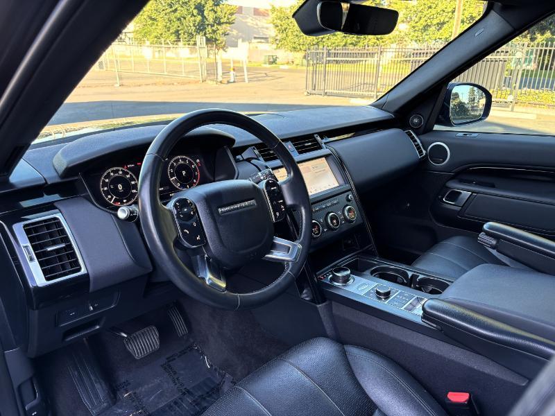 Land Rover Discovery SE 2020