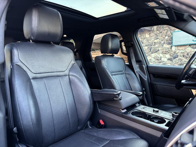 Land Rover Discovery SE 2020