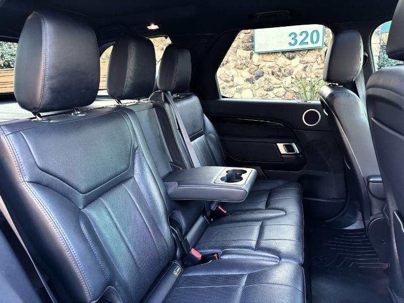 Land Rover Discovery SE 2020