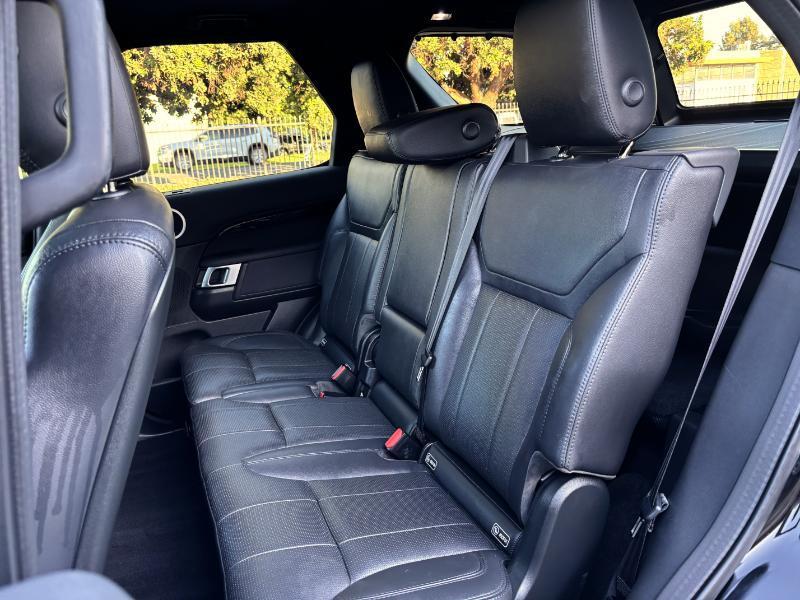 Land Rover Discovery SE 2020