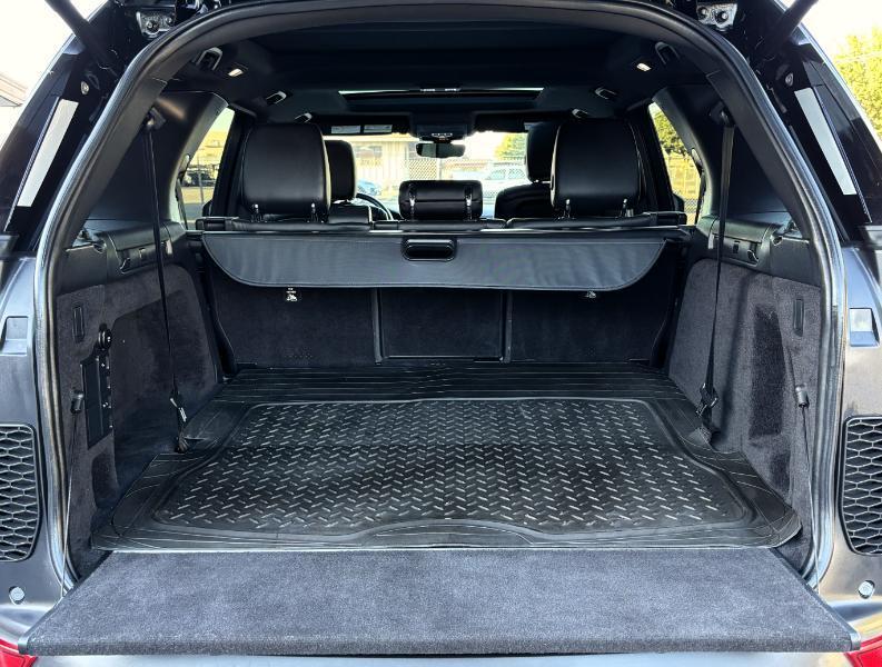 Land Rover Discovery SE 2020