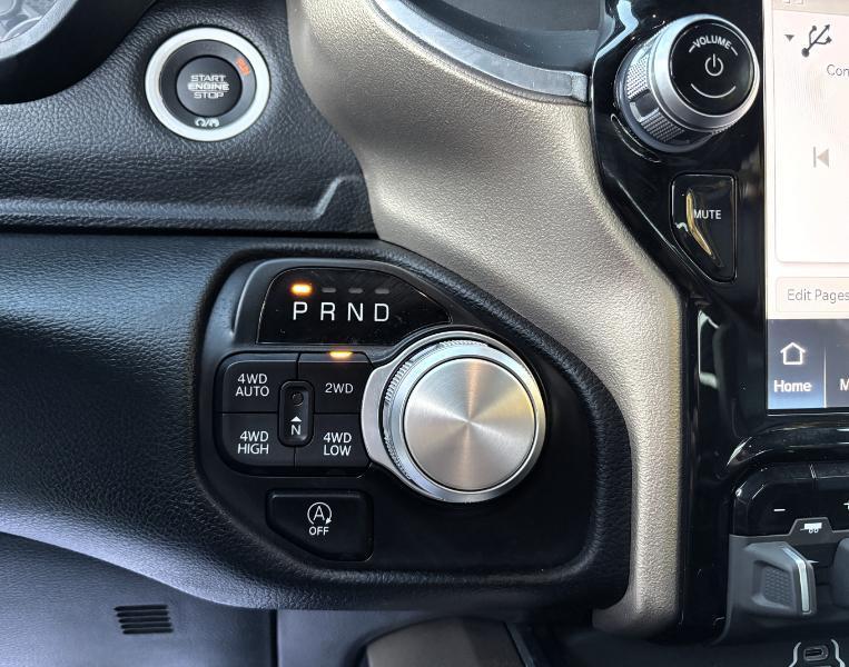 RAM 1500 Laramie Crew Cab 4WD 2022