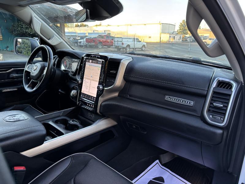 RAM 1500 Laramie Crew Cab 4WD 2022