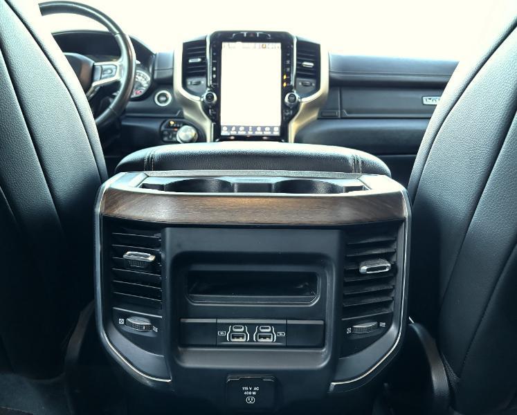 RAM 1500 Laramie Crew Cab 4WD 2022