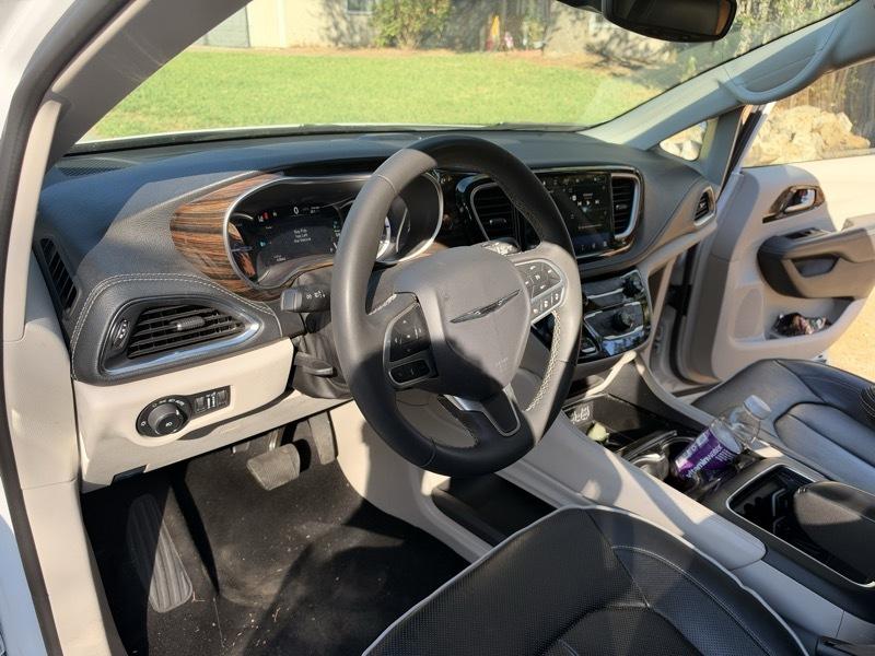 Chrysler Pacifica Hybrid Limited 2023