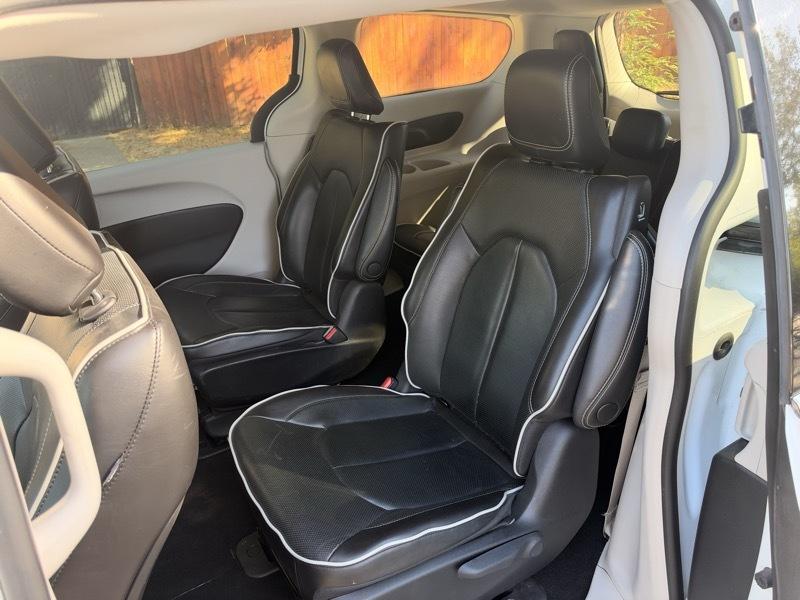 Chrysler Pacifica Hybrid Limited 2023
