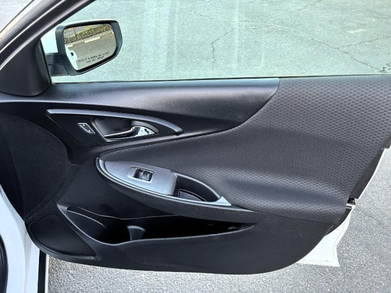 2023 Chevrolet Malibu 1LT - Photo 25
