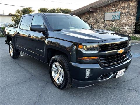 2018 Chevrolet Silverado 1500 LT Z71 Crew Cab 4WD