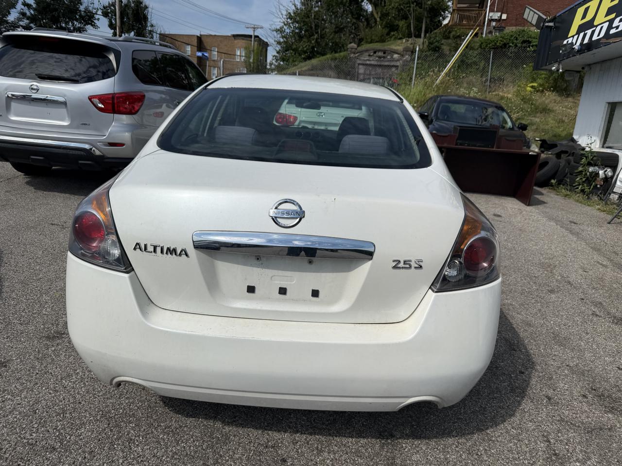 Nissan Altima 2.5 S 2010