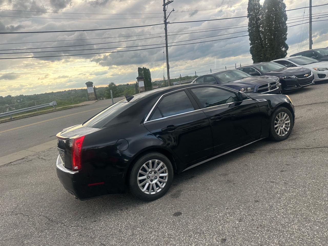 Cadillac CTS 3.0L Base AWD 2010