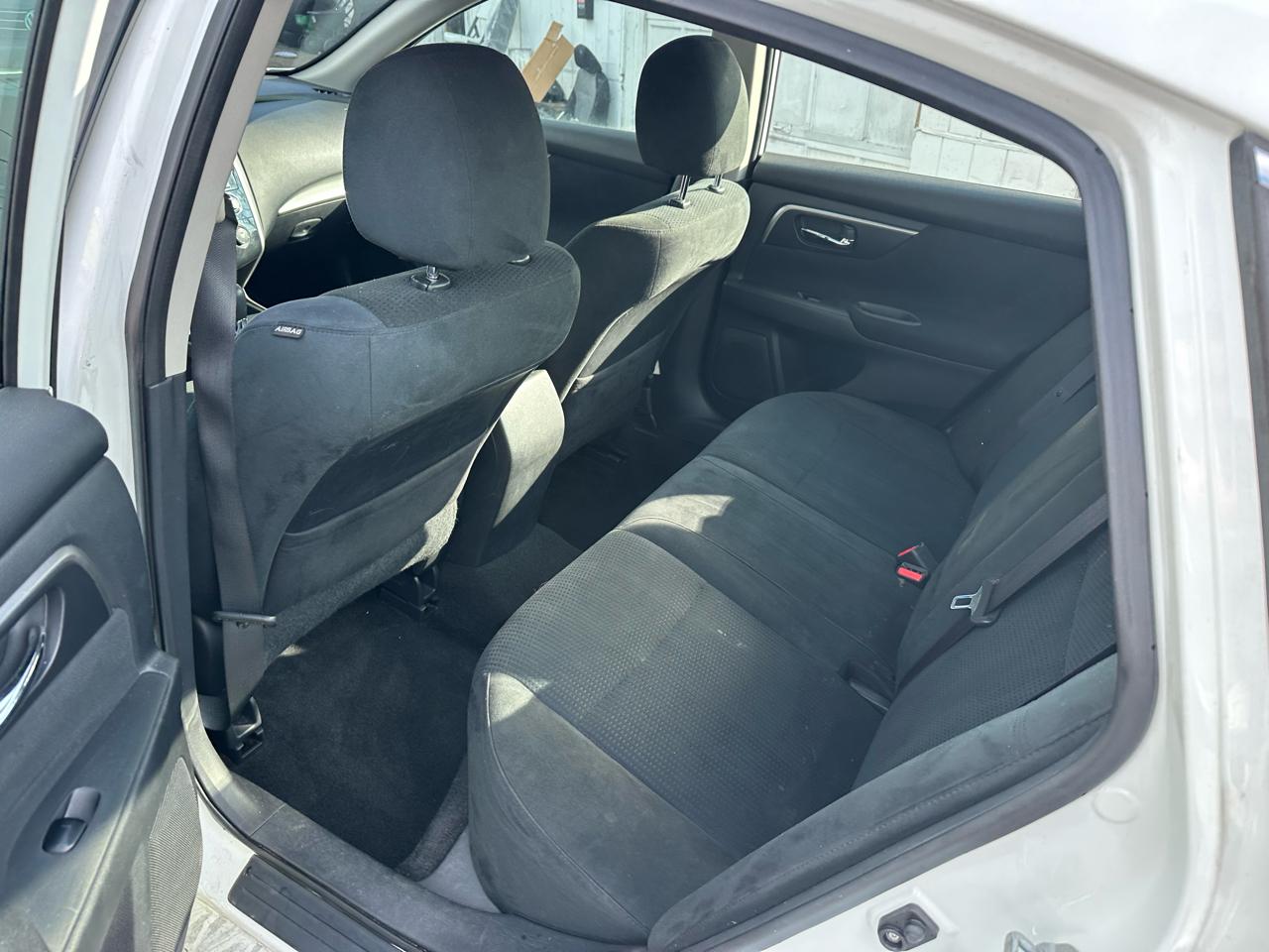 Nissan Altima 2.5 SV 2015